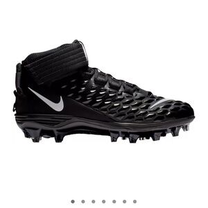 Nike Men's Force Savage Pro 2 Mid Football Cleats
